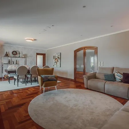 Casa Com Piscina *