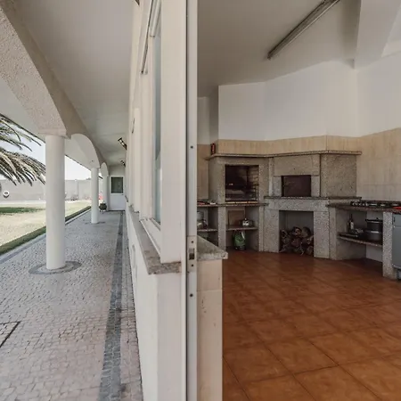 度假居 Casa Com Piscina *